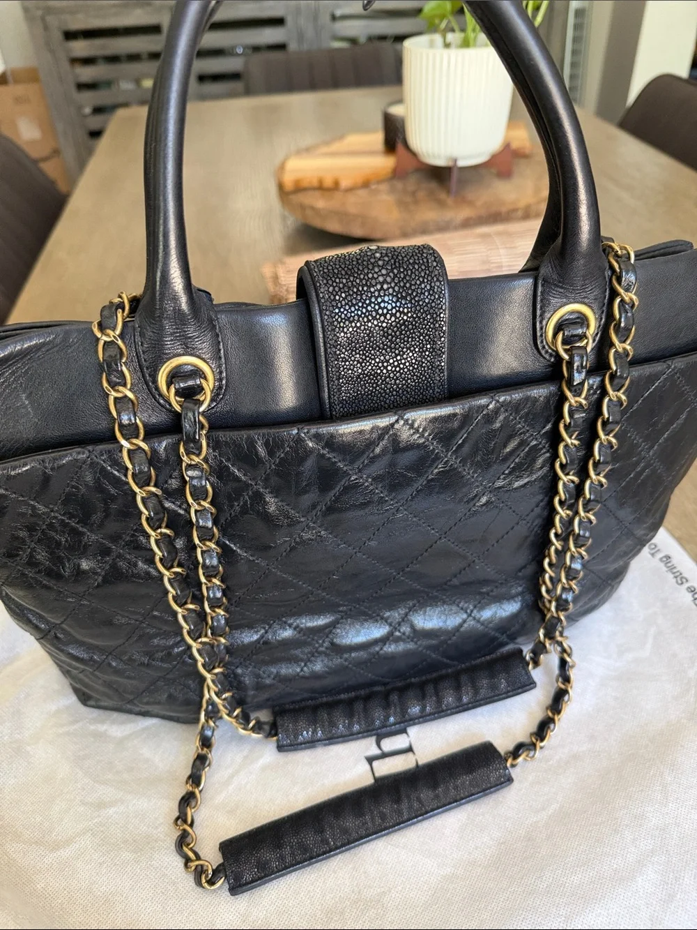 CHANEL Black Quilted Leather bag/tote with Gold CC Hardware